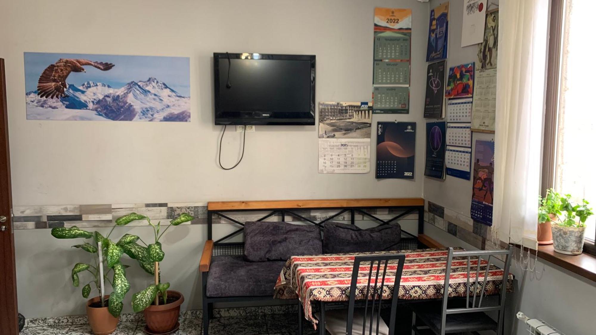 Arm Hostel Yerevan Exterior photo