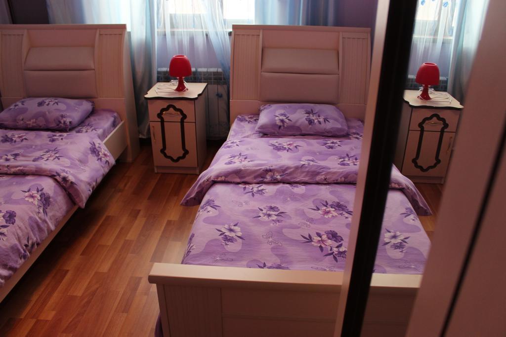 Arm Hostel Yerevan Exterior photo